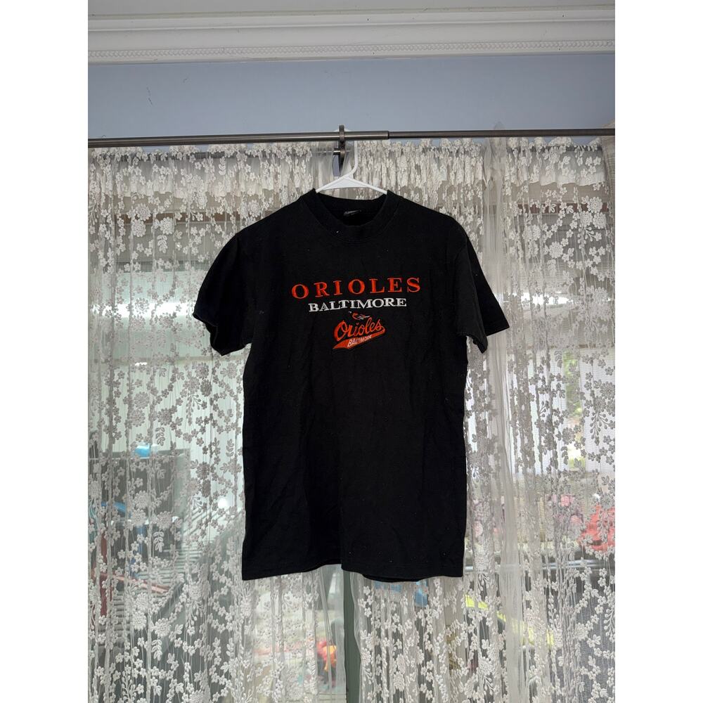 Vintage Front Row MLB Baltimore Orioles embroidered cotton shirt medium
